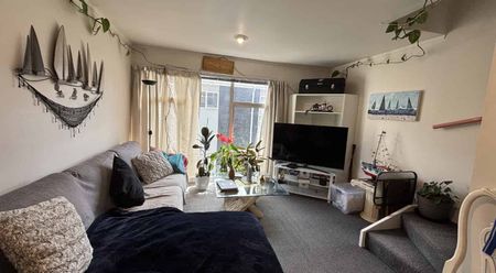 2-Bedroom Townhouse in Mount Cook - Photo 3