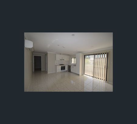 4A MacKenzie Boulevard, Seven Hills, NSW 2147 - Photo 2