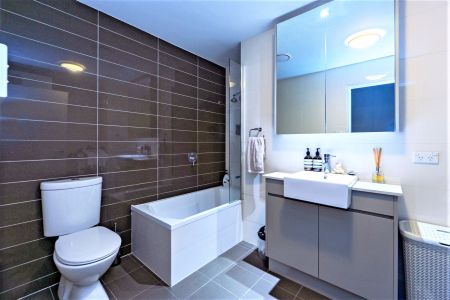 Private Two Bedroom Spanning Over Two Levels - Photo 5