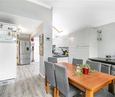 4 bedroom semi-detached house to rent - Photo 2