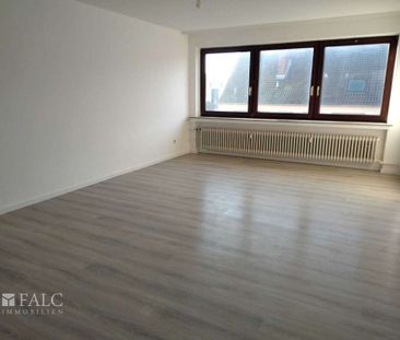 Frisch sanierte und renovierte Dreizimmerwohnung zum Wohlfühlen! - Foto 1