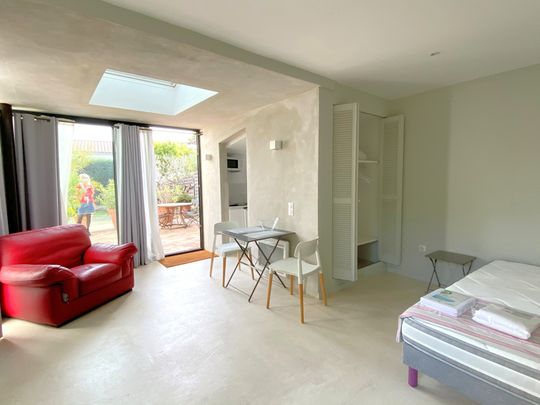 Location Appartement 1 pièce 29m² CASSIS 13260 - Photo 1