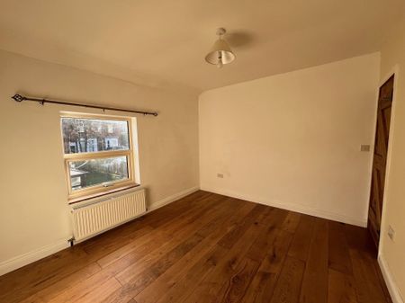 Smithy Bank, Alton - Photo 3