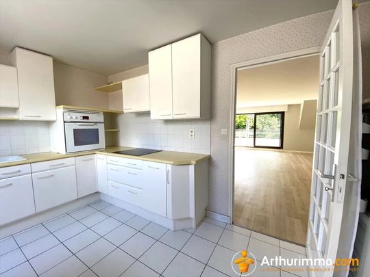 Location Appartement 4 pièces 120 m2 à Quimper - Photo 1