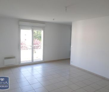 Location Appartement 2 pièces 46m² HENIN BEAUMONT 62110 - Photo 2