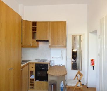 Flat 11 Cartwright Gardens, Bloomsbury WC1H 9EH - Photo 3
