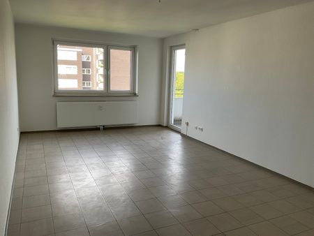 Sehr schöne 3 Zimmer Wohnung mit Balkon in Duisburg zu vermieten!!! - Foto 3