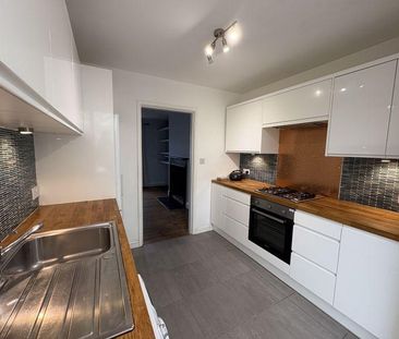 2 bedroom end of terrace house to rent - Photo 6