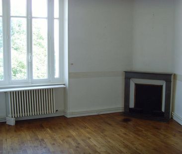 Location appartement 5 pièces 99 m² à Bourg-en-Bresse (01000) CENTR... - Photo 3