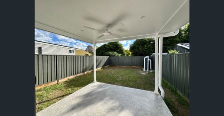 NEAR NEW 2 BEDROOM GRANNY FLAT!!! - Photo 5