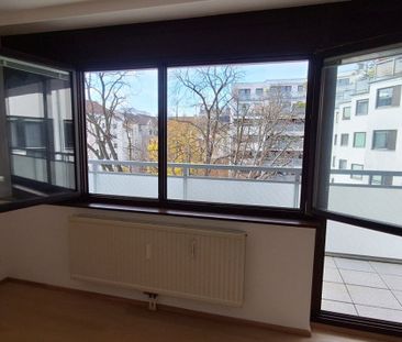 Großzügige Wohnung mit westseitigem Balkon im Servitenviertel - Photo 3