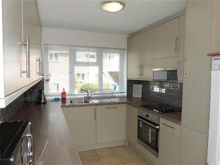 Viking, Bracknell, Berkshire, RG12 - Photo 4