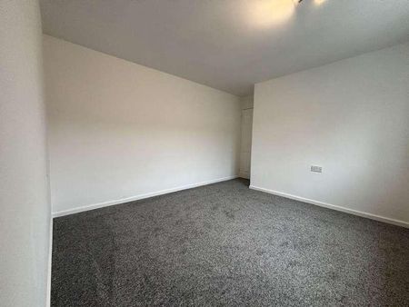 Scotter Walk, Corby, NN18 - Photo 2