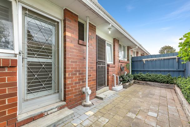 4/5 Olive Grove, Parkdale - Photo 1