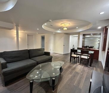 For Lease - 187 Redstone Road, Richmond Hill, Ontario - Photo 2