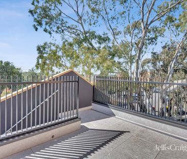 Brand New Two Bedroom Townhouse with Roof Top and City Views - Photo 3