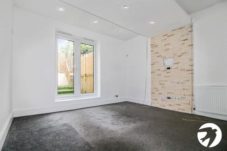 4 bedroom townhouse to rent - Photo 2