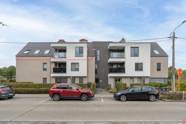 Gezellig 2-slaapkamer app met terras, berging en autostaanplaats. - Photo 1