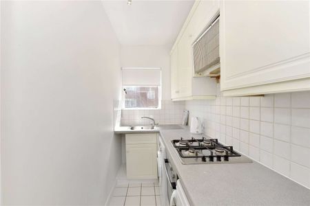 Large one bedroom apartment with views into Regents Park - Photo 3