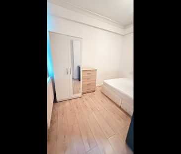 Room in a Shared House, Church Road, E10 - Photo 2