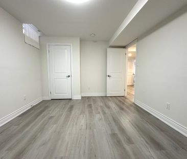 For Lease - 582 Mcgregor Farm Trail Unit# Bsmnt, Newmarket, Ontario - Photo 6