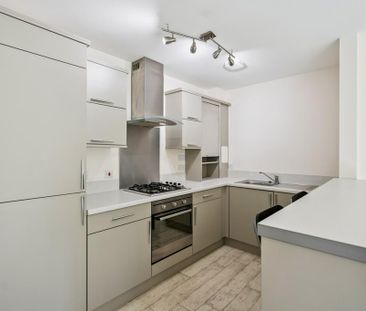 2 bedroom end of terrace house to rent - Photo 1