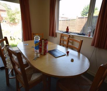 6 Bedroom House To Rent in Charminster - £2,640 pcm Tenancy Info - Photo 4