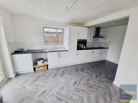 Manor Avenue, Basildon - Photo 4