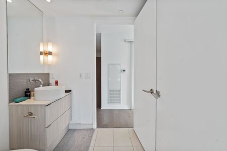For Lease - 161 Roehampton Avenue Unit# 1512, Toronto, Ontario - Photo 4