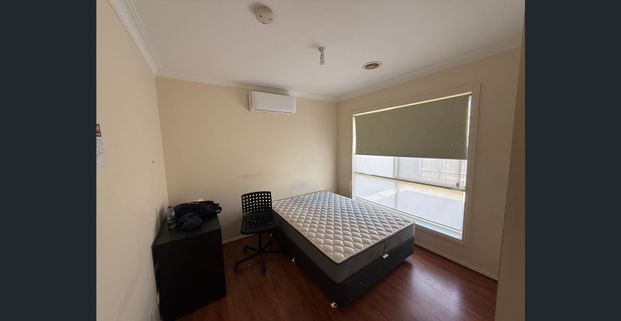 Furnished 1 Bedroom for Rent in Clayton - Photo 1