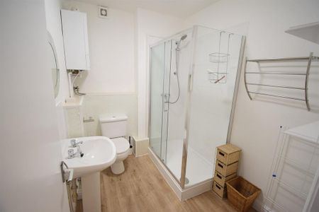 1 bedroom flat to rent - Photo 5