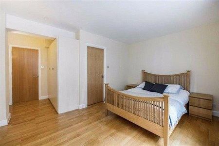 3 bedroom flat to rent - Photo 3
