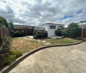 3 bedroom detached house to rent - Photo 6