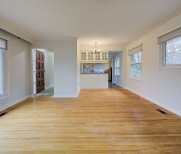 For Lease - 542 Trudale Court, Oakville, Ontario - Photo 3