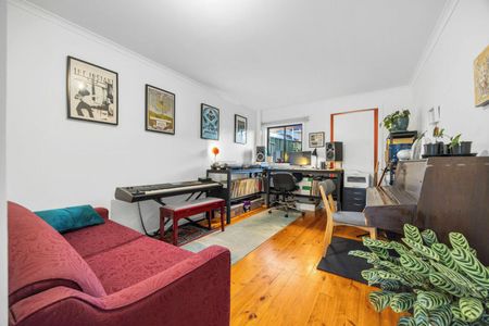 Well Presented Home in Peaceful Brown Hill Court - Photo 3