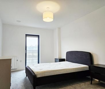 2 bedroom flat to rent - Photo 3