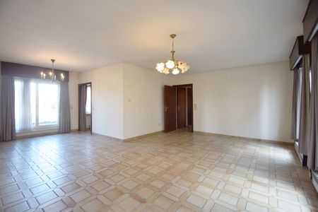Ruim 3-slaapkamerappartement in centrum Diksmuide - Photo 3