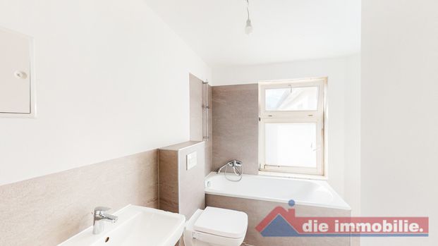 *** Stadtfeld Ost - EBK - Balkon - 4 Zimmer - Dachgeschoss *** - Foto 1