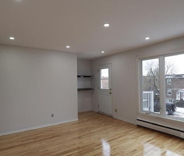 425 Rue Élaine - Photo 2