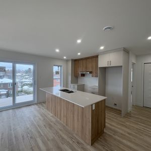 4 1/2 Sherbrooke - Photo 3