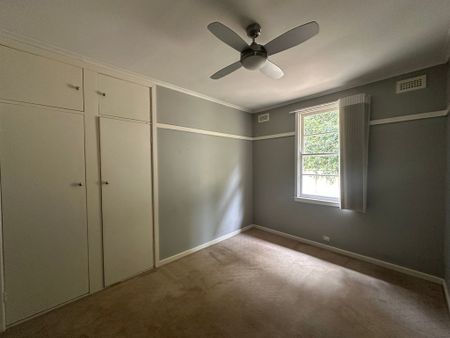 North Shepparton Family Home - Photo 3