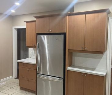 For Lease - 330 Rosedale Drive, Whitby, Ontario - Photo 5