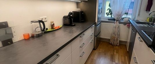 Miete inkl. Nebenkosten: 1.090 € pro Monat, plus Strom, plus Heizung - Foto 1