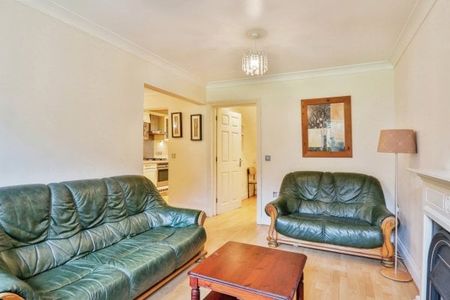 13 Roysdean Manor, BH1, BH1 3PT, Bournemouth - Photo 4