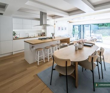 3 bedroom flat to rent - Photo 3