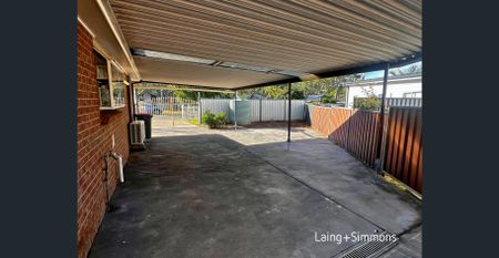 Beautiful three-bedroom family home in Shalvey - Photo 5