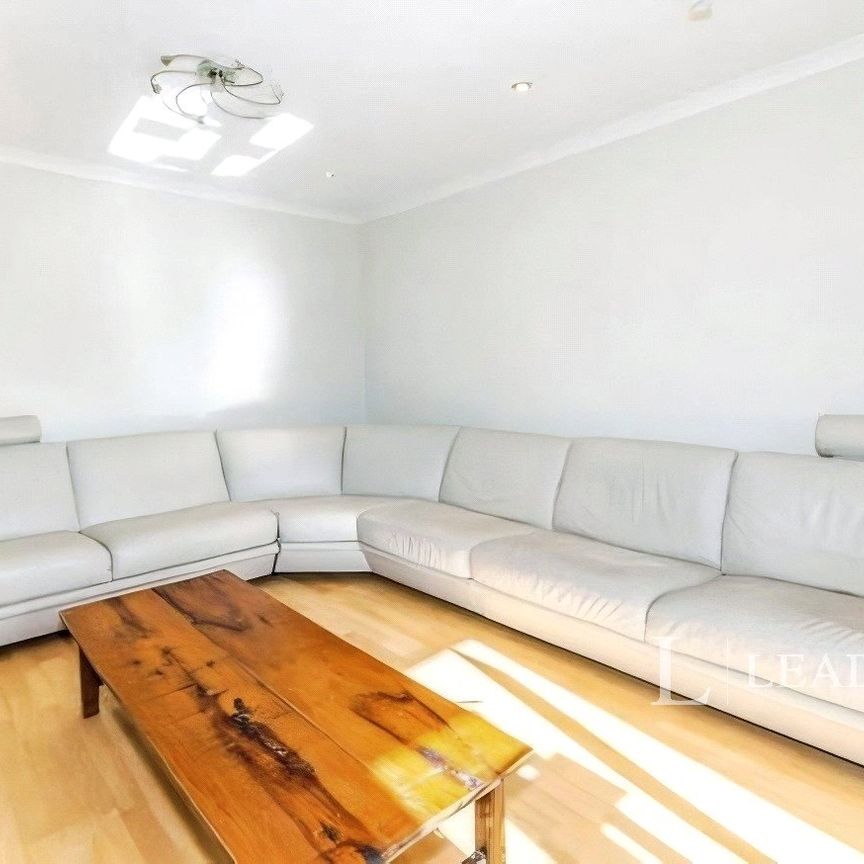 2 bedroom apartment to rent Warrenne Keep, Stamford, PE9 - Photo 1