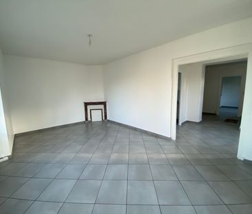 Location Maison 120 m² - Photo 2