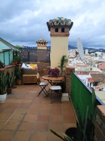 Ático de alquiler en Rosaleda, La Goleta - San Felipe Neri - Foto 4