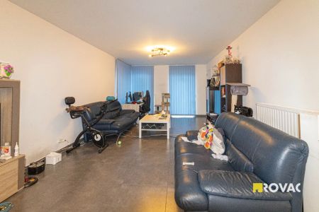 Halfopen nieuwbouwwoning met carport en tuin - Photo 2